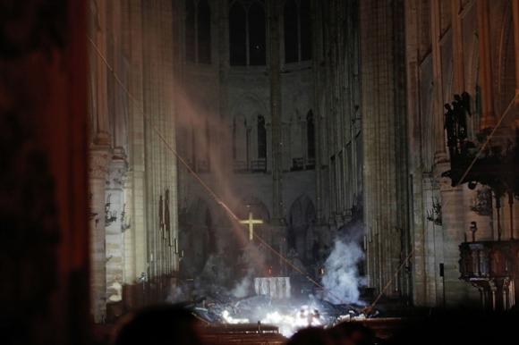 Nhà thờ đức bà paris, nhà thờ đức bà paris bị cháy, nhà thờ đức bà, Pháp
