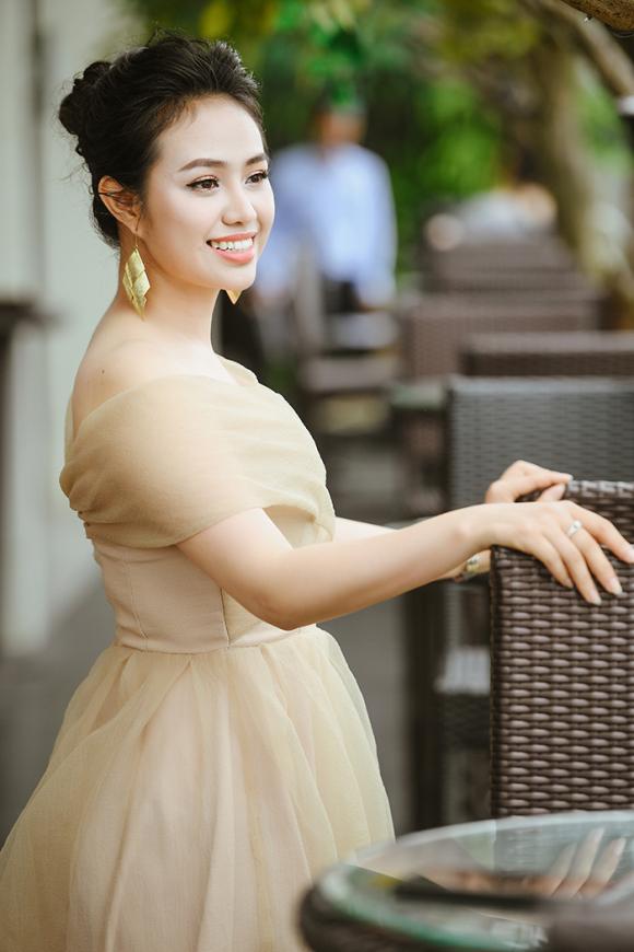 Sai Mai Lương Hải Yến xuất hiện rạng rỡ trước truyền thông 9 Sao mai 2019,quán quân sao mai 2019,ca sĩ lương hải yến