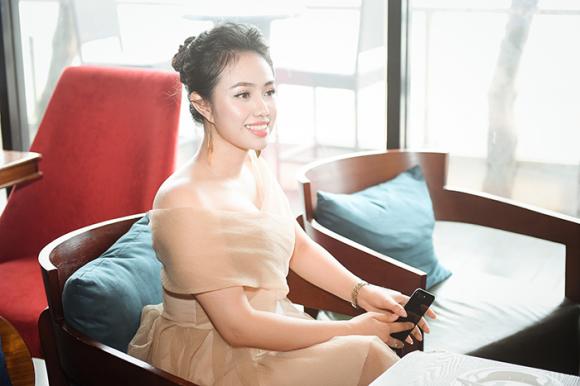 Sai Mai Lương Hải Yến xuất hiện rạng rỡ trước truyền thông 7 Sao mai 2019,quán quân sao mai 2019,ca sĩ lương hải yến