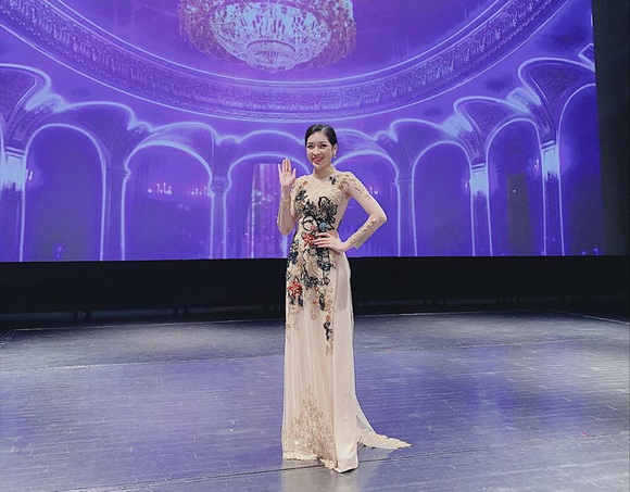 Hoa hậu bikini, Nguyễn Hoàng Phụng, Hoa hậu nam vương duyên dáng toàn cầu