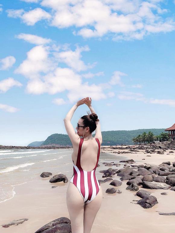 Quế Vân,Quế Vân diện bikini,sao Việt