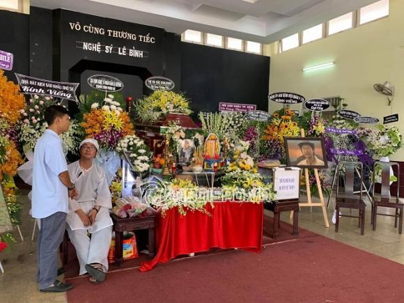 lê bình, đám tang lê bình, sao việt