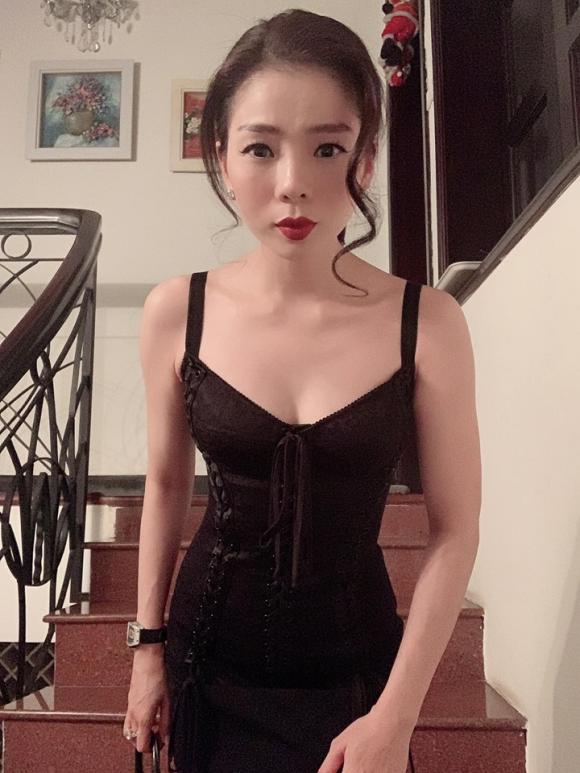 Lệ Quyên, vòng eo Lệ Quyên, Ngọc Trinh 