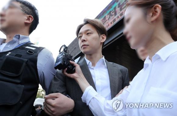 Park Yoochun,JYJ,bê bối ma túy của Yoochun và hôn thê tài phiệt,Hwang Hana,sao Hàn