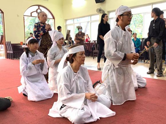  nghệ sĩ Lê Bình, mai táng, an táng, sao viet, ns le binh