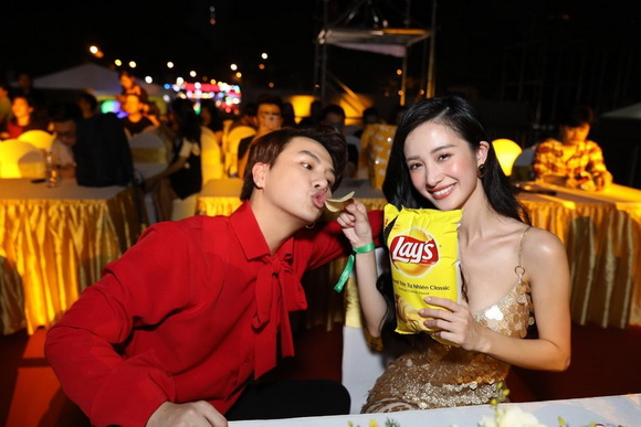 Lay’s – Snack Khoai Tây Số 1* Thế Giới, Á hậu Hoàng Oanh, Ngô Kiến Huy, Chi Pu, Jun Vũ
