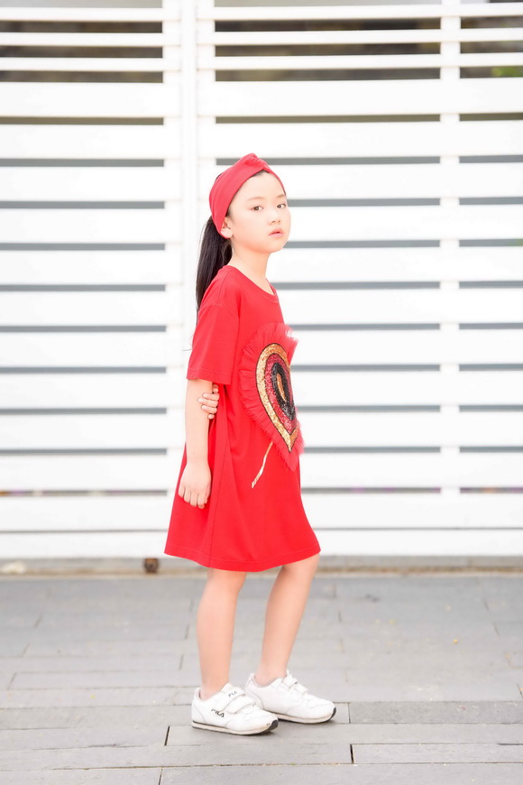 bao-uyen-115-10-ngoisao.vn-w580-h870 0 mẫu nhí Bảo Uyên, Học trò Xuân Lan, NTK Sĩ Hoàng