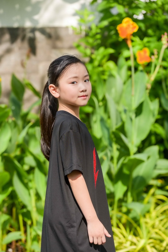 bao-uyen-115-7-ngoisao.vn-w580-h870 3 mẫu nhí Bảo Uyên, Học trò Xuân Lan, NTK Sĩ Hoàng