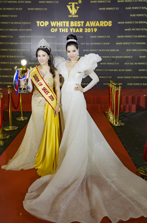 Nữ hoàng sales 2019, Vũ Thị Kim Linh, Top White Best Awards Of The Year 2019
