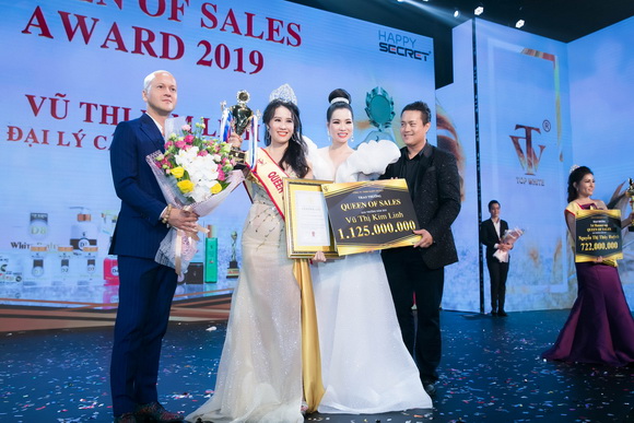 Nữ hoàng sales 2019, Vũ Thị Kim Linh, Top White Best Awards Of The Year 2019