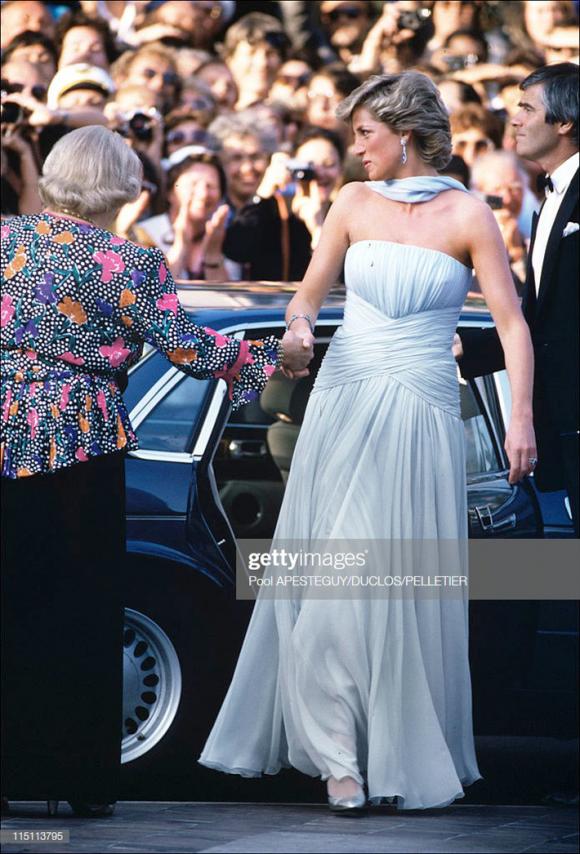 Công nương Diana,Hoàng gia Anh,thời trang Công nương Diana