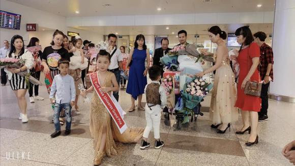  Hoa hậu Hoàn Vũ nhí, Bảo Anh, cô bé đăng quang Hoa hậu Hoàn Vũ nhí, Hoa hậu Hoàn Vũ nhí đón bằng xe dát vàng