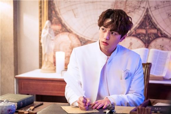 L (Infinite),Quý cô Hammurabi,Nhiệm vụ cuối cùng của thiên thần