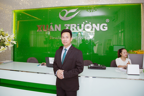 Bác sĩ Đỗ Xuân Trường, Thẩm mỹ viện Xuân Trường
