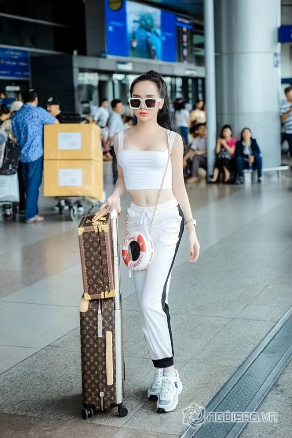 img-8500-ngoisao.vn-w1364-h2052 0 Hot girl trần đoàn,hot girl chuyển giới,trần đoàn xinh đẹp bất chấp