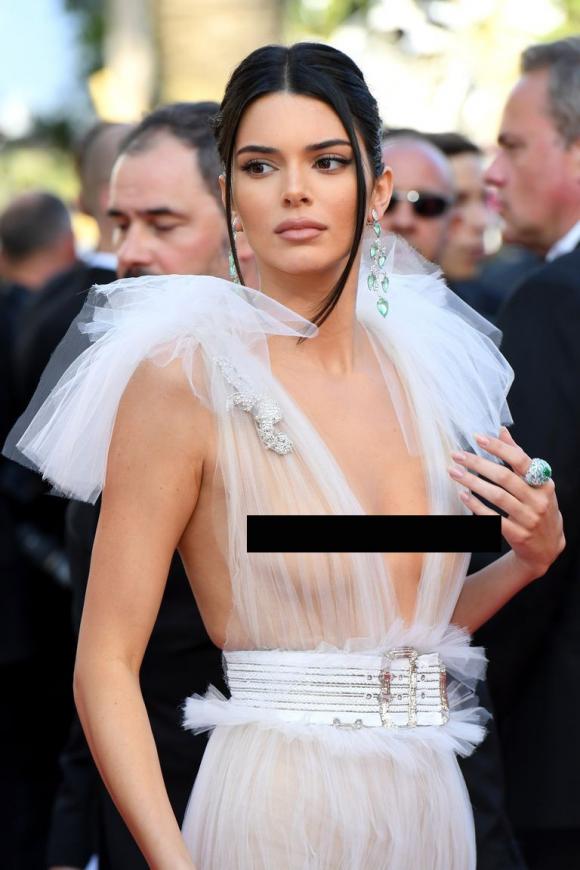 Kendall Jenner,sao Hoa ngữ,LHP Cannes,Bella Hadid,Ngọc Trinh,Ngọc Trinh gây sốc ở LHP Cannes