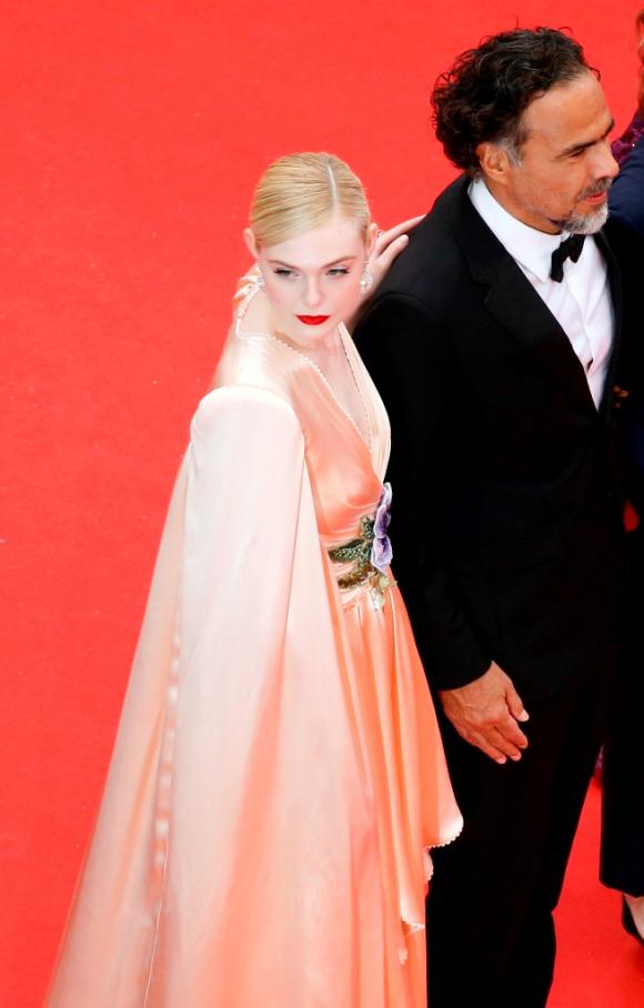 Elle Fanning,Elle Fanning ngất xỉu,Cannes,sao Hollywood