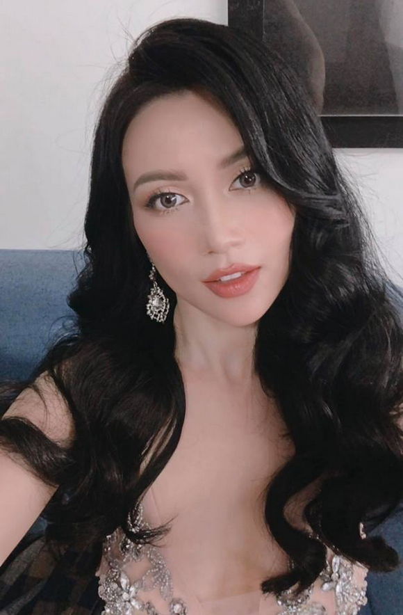 bb-thanh-van-235-9-ngoisao.vn-w580-h884 0 Ngô Thanh Vân, Sĩ Thanh, Miko Lan Trinh, BB Thanh Vân