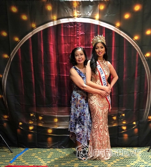 mindy-ngo-minh-thu-235-6-ngoisao.vn-w500-h552 13 Mindy Ngô Minh Thư, Hoa hậu phu nhân thế giới WOA