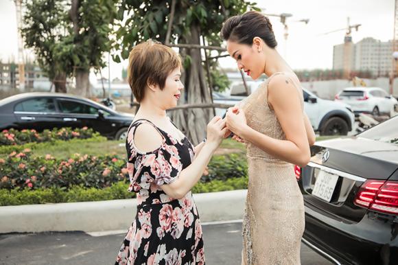 Mc phương mai,phương mai diện đầm dạ hội,sao việt