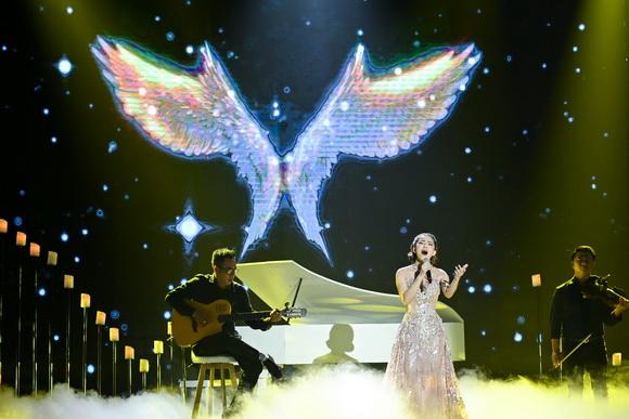 dan-chi-315-2-ngoisao.vn-w580-h387 8 Đan Chi, Hãy nghe tôi hát