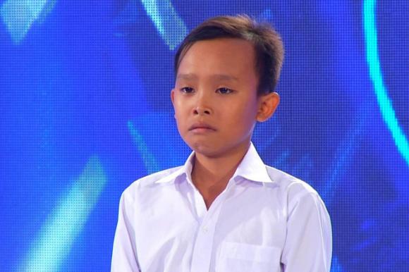 ca sĩ Hồ Văn Cường, con trai nuôi Phi Nhung, sao Việt.