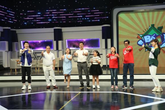 h1-ngoisao.vn-w1500-h1000.jpg 0 Bố là số 1, Phan Thanh Bình, Minh Khang, Ngọc Tưởng, Hari Won