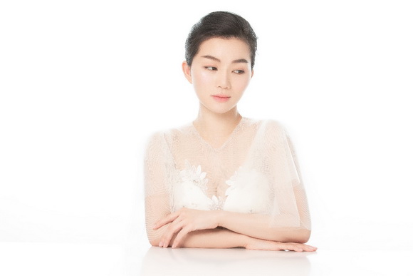 angel-pham-96-5-ngoisao.vn-w580-h387 3 Angel Phạm, Angel P beauty, Mỹ phẩm