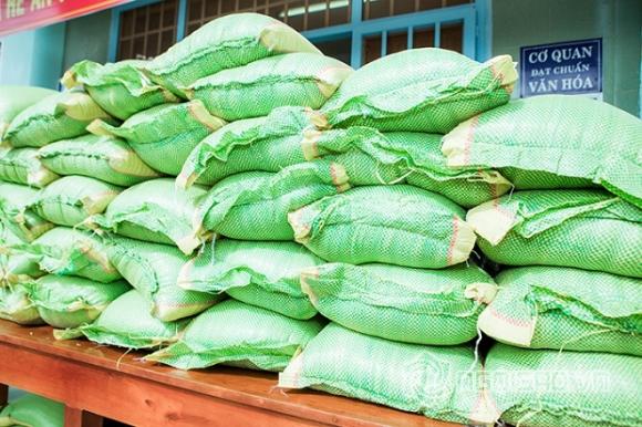 424a5046-ngoisao.vn-w700-h467 19 Hot girl trần đoàn,hot girl chuyển giới trần đoàn,trần đoàn làm từ thiện