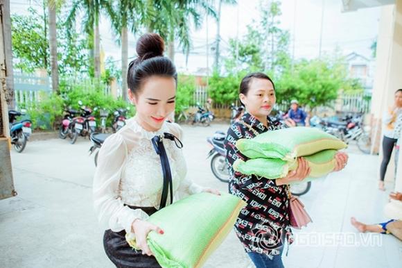 424a5131-lat-ngoisao.vn-w700-h467 9 Hot girl trần đoàn,hot girl chuyển giới trần đoàn,trần đoàn làm từ thiện