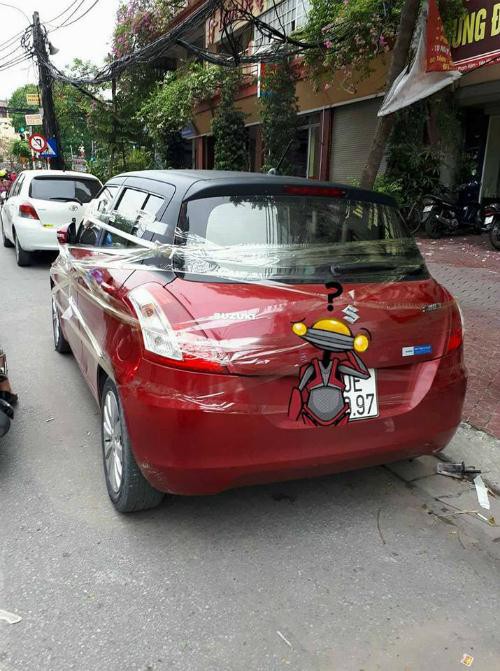 đậu xe, đậu xe vô ý thức, đậu xe dưới lòng đường, đậu xe không đúng nơi quy định