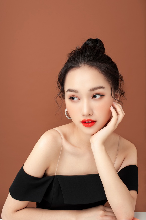 son-made-in-vietnam-157-1-ngoisao.vn-w580-h872 7 Son made in Việt Nam, Roses Matte Lipstick Version 2019