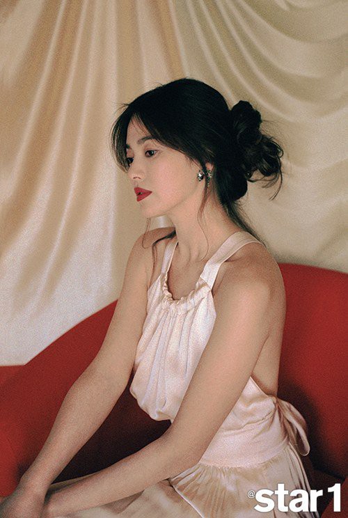 Song Hye Kyo,Song Joong Ki và Song Hye Kyo ly hôn,vòng một của Song Hye Kyo,Song Hye Kyo hở bạo,body của Song Hye Kyo,sao Hàn