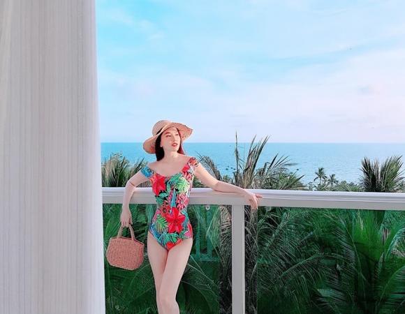 Bảo Thy,Bảo Thy mặc bikini,sao Việt