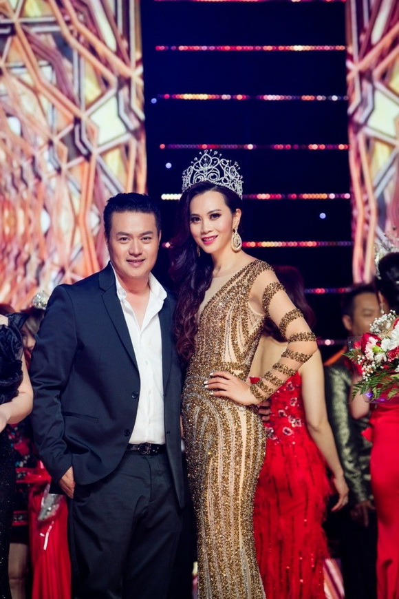 nam-vuong-nguoi-viet-217-7-ngoisao.vn-w580-h870 8 Minh Chánh Entertaiment, Nam Vương và Hoa Hậu Người Việt