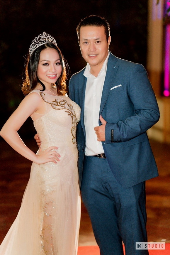 nam-vuong-nguoi-viet-217-8-ngoisao.vn-w580-h869 7 Minh Chánh Entertaiment, Nam Vương và Hoa Hậu Người Việt