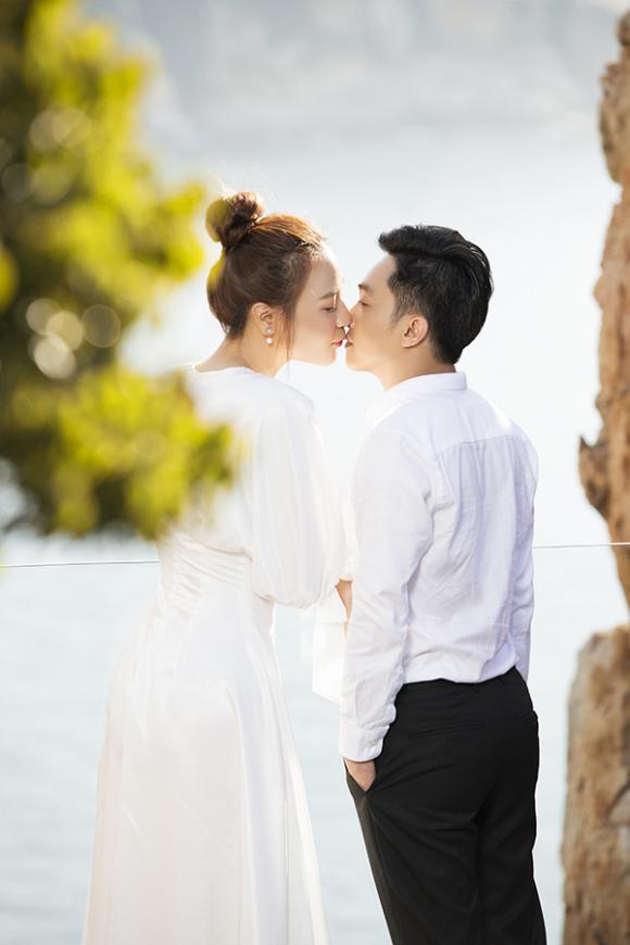 đàm thu trang, doanh nhân cường đô la, sao Việt