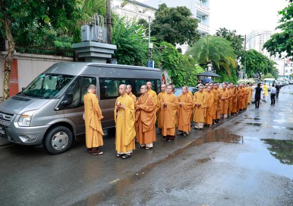 Hoa hậu Đền Hùng Giáng My, Giáng My, bố Giáng My qua đời, 