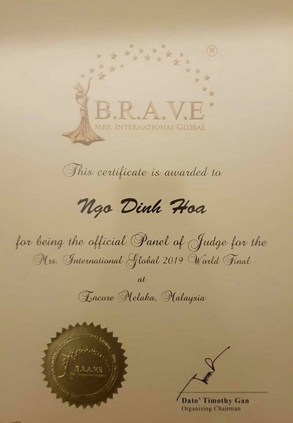 bau-hoa-267-6-ngoisao.vn-w580-h839 1 Hoa hậu International Global, Bầu Hòa, Ngô Đình Hòa