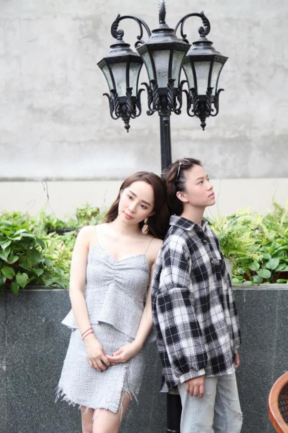 Về nhà đi con,nhã,ánh dương