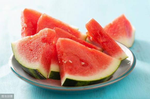 Các loại trái cây mùa hè ăn vào chỉ tổ béo lên, dưa hấu hay vải thiều đều có trong danh sách