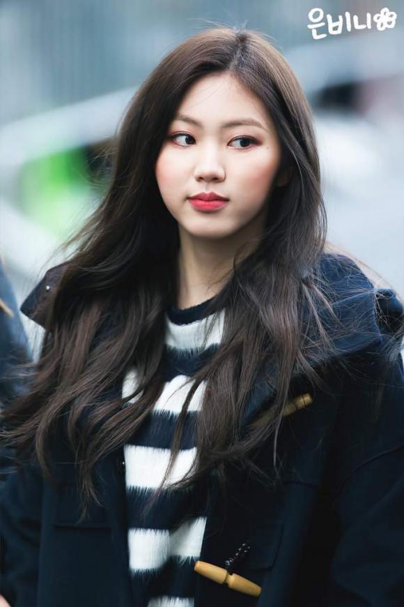 Sao Hàn sinh năm 2000 16 sao hàn sinh năm 2000, Bae Jinyoung, Nancy