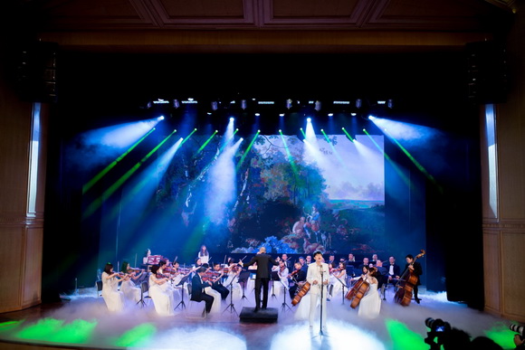 Dược sĩ Tiến, Phạm Minh Hữu Tiến, The Phantom of Opera