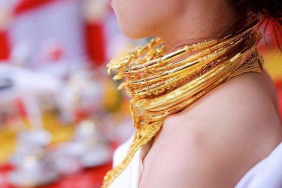 Cô dâu vàng đeo trĩu cổ, mạng xã hội, giới trẻ 2019