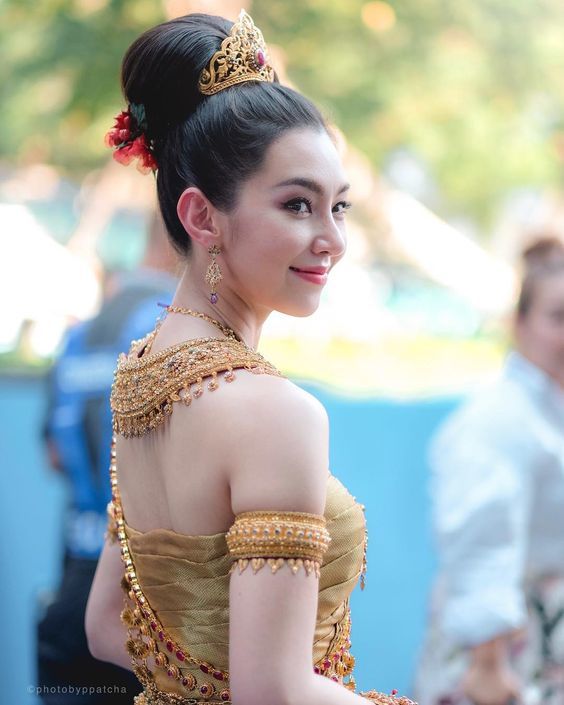 Mai Davika,Baifern Pimchanok,Yaya Urassaya,Yoshi