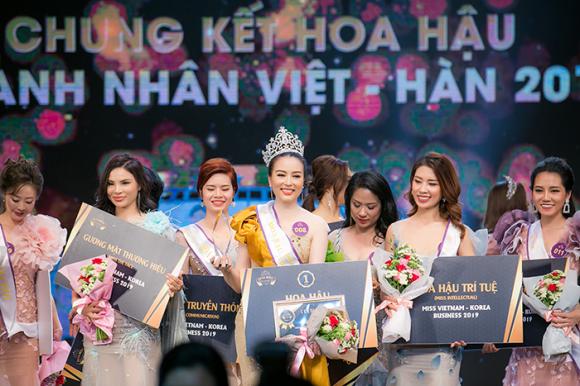 hoa-hau-doanh-nhan-viet-han-10-ngoisao.vn-w700-h467 4 Hoa hậu doanh nhân,doanh nhân việt hàn,Hoa hậu Doanh nhân Việt - Hàn 2019