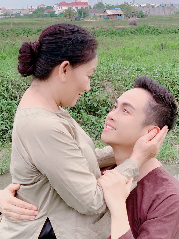 me-yeu-oi-nhat-tinh-anh-138-8-ngoisao.vn-w580-h773 5 Nhật Tinh Anh, Mẹ yêu ơi, Lễ Vu Lan