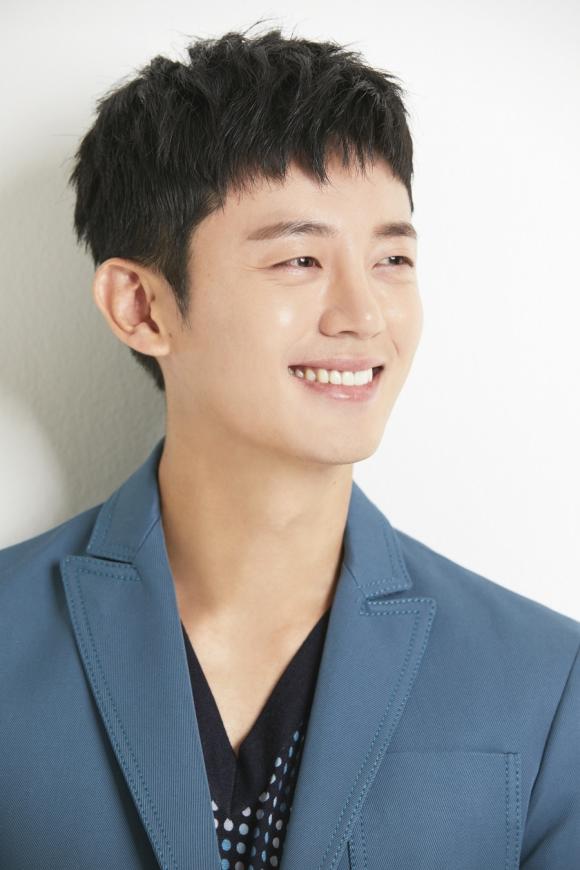 Kim Soo Hyun, Jung Hae In, Park Seo Joon