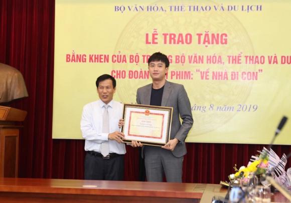 Quốc Trường, Bảo Thanh, Thu Quỳnh, NSND Hoàng Dũng, về nhà đi con, sao Việt