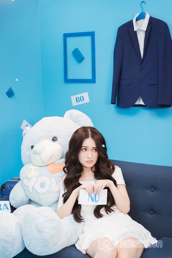 2-thien-than-chuyen-gioi-238-2-ngoisao.vn-w580-h870 5 Yoshi Rinrada, Hương Giang, Di Băng